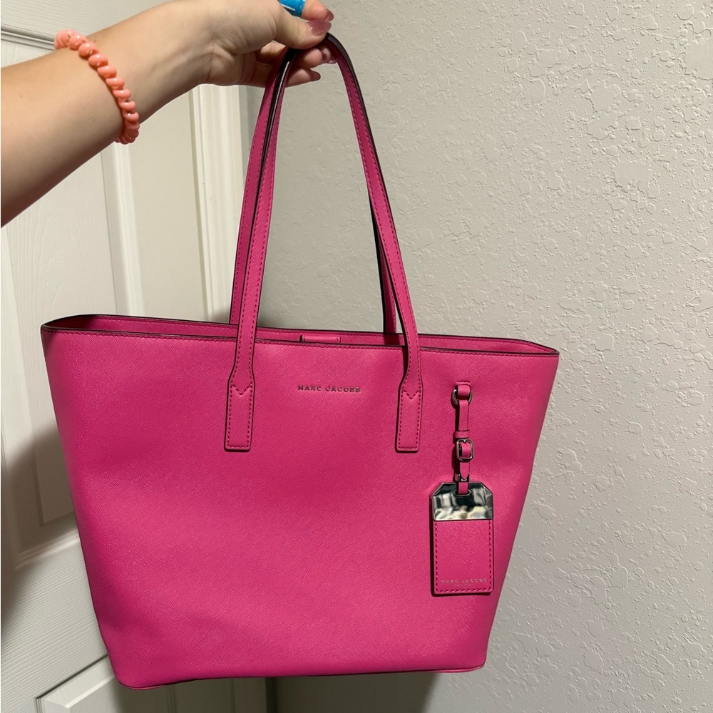 Marc Jacobs Fuchsia Tote Bag
